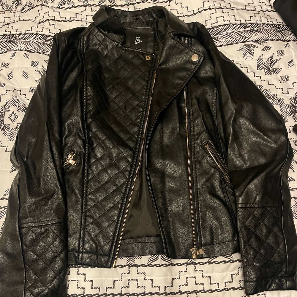 Girls Large (12-14) black leather jacket